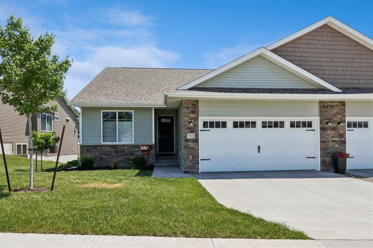 712 Creekside Dr, Tiffin, IA 52340 Main Photo