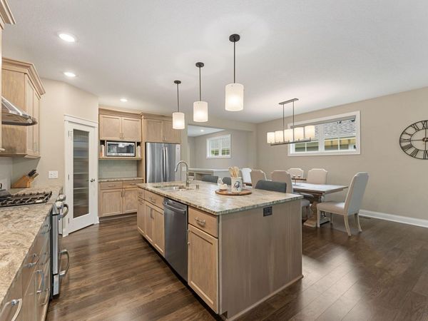 10230 57th Avenue N, Plymouth, MN 55442