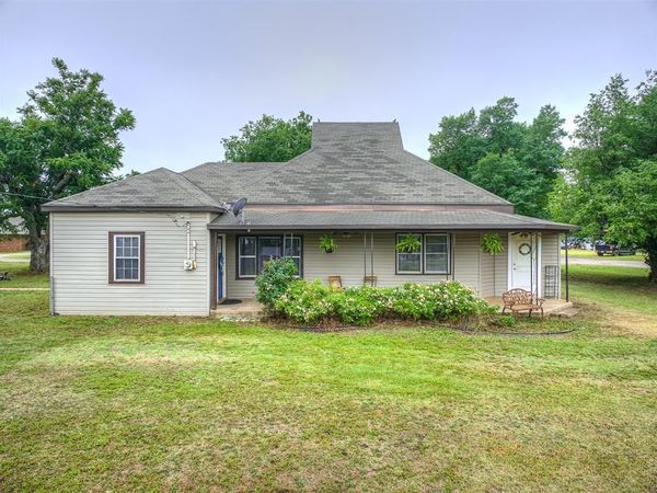 418 W Grimes Avenue, Cashion, OK 73016