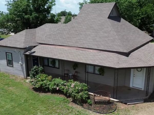 418 W Grimes Avenue, Cashion, OK 73016