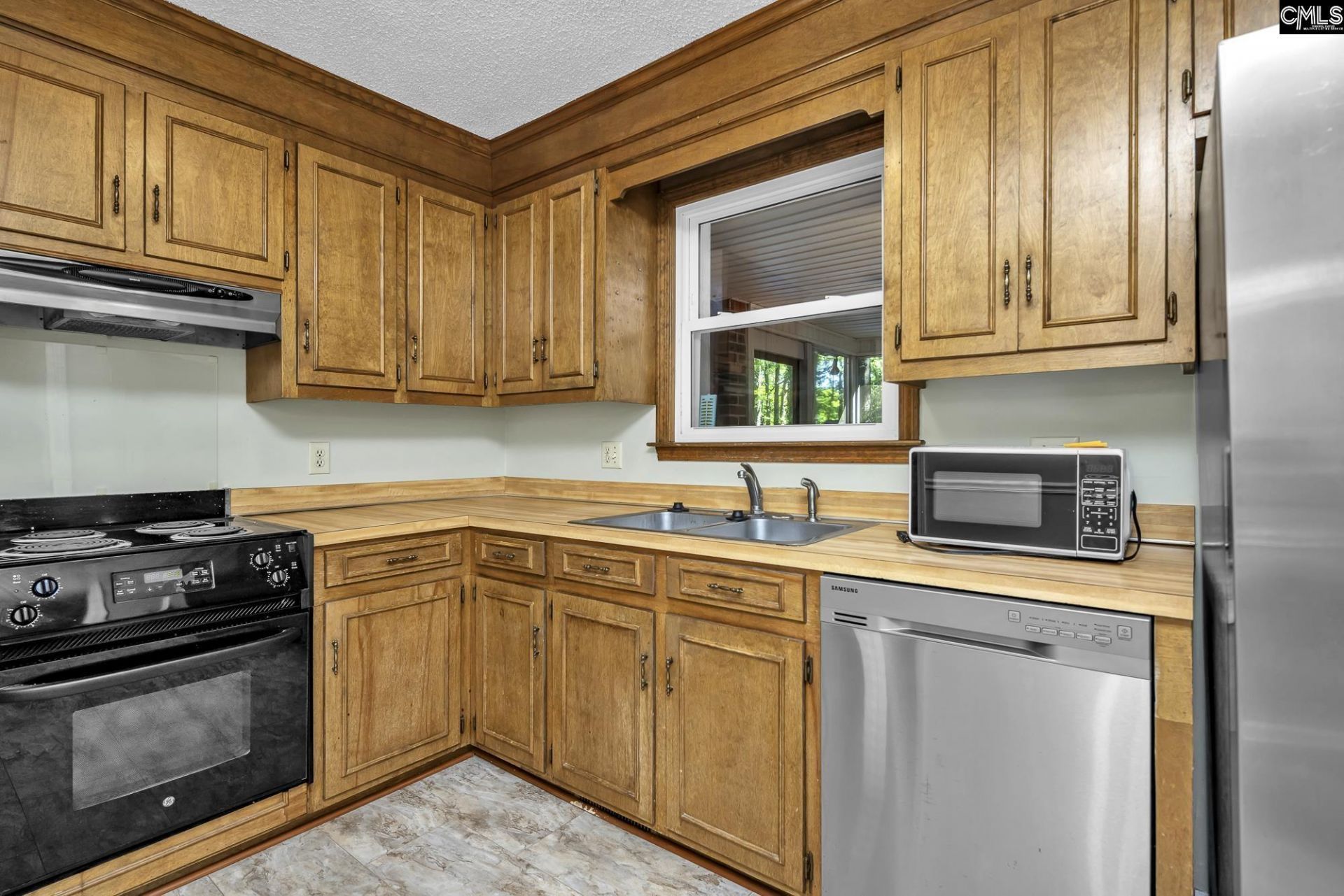 128 Melville Road  Photo 11
