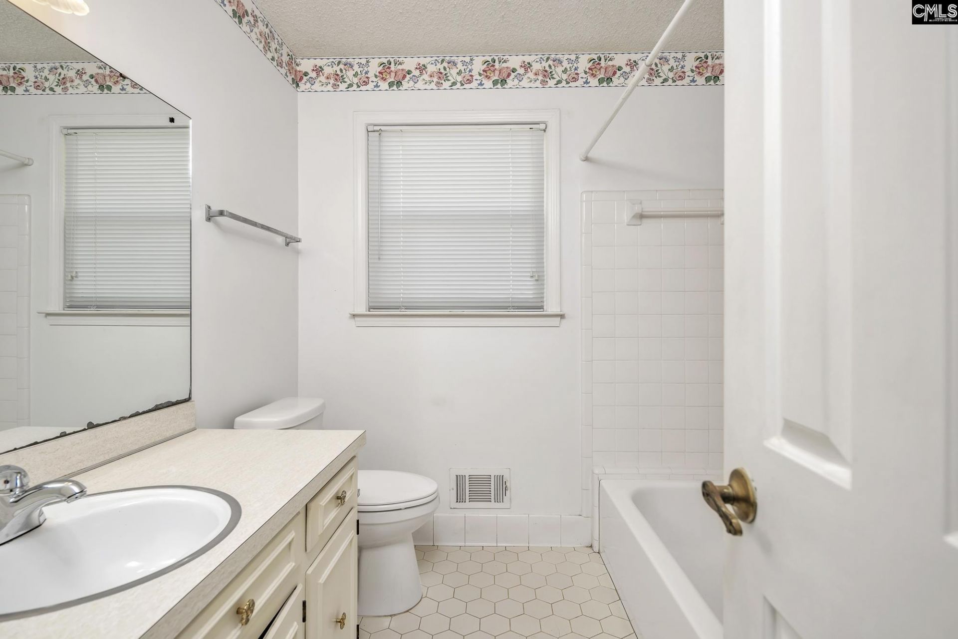 128 Melville Road  Photo 20