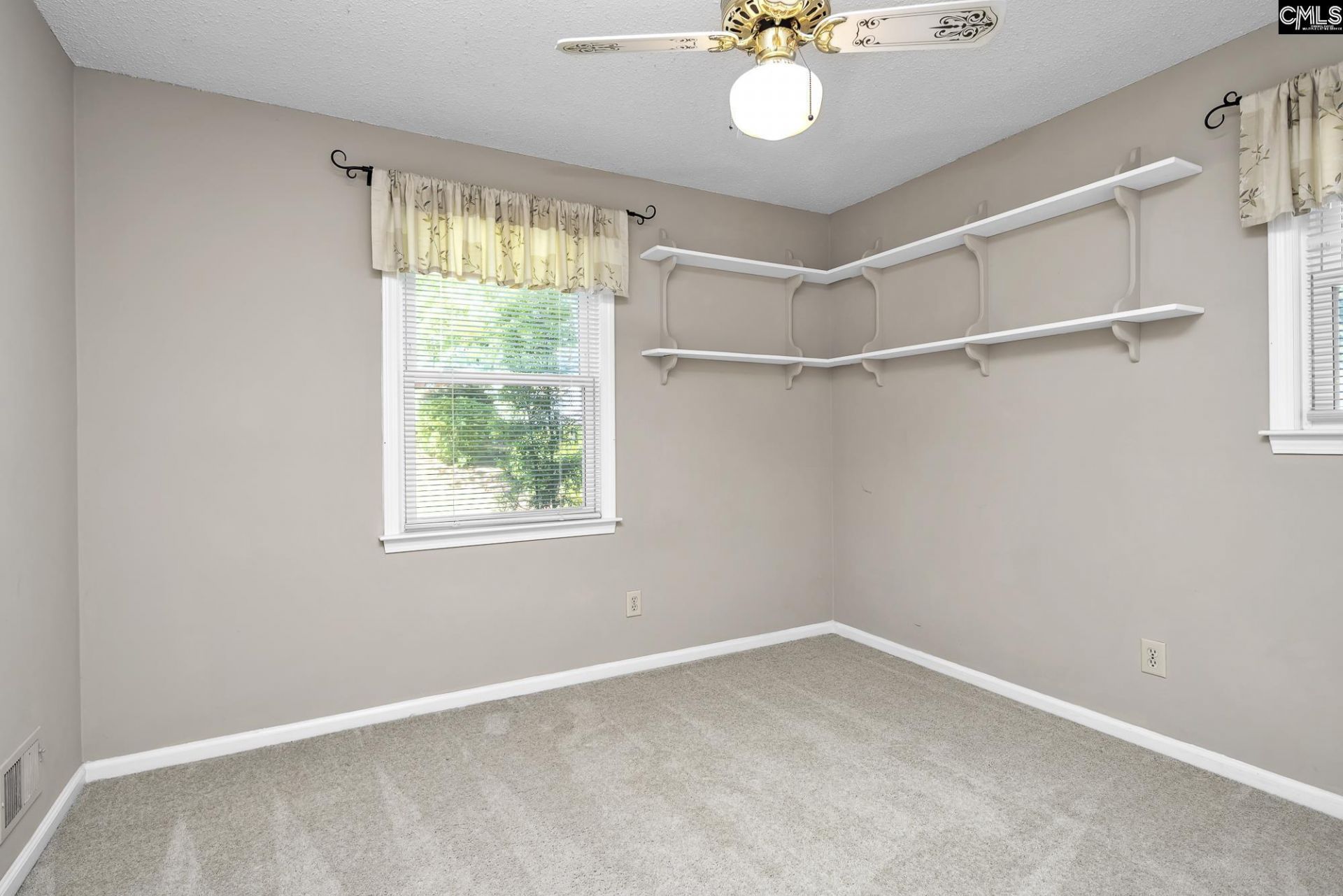 128 Melville Road  Photo 21