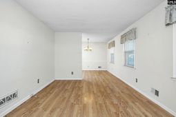128 Melville Road  photo 4