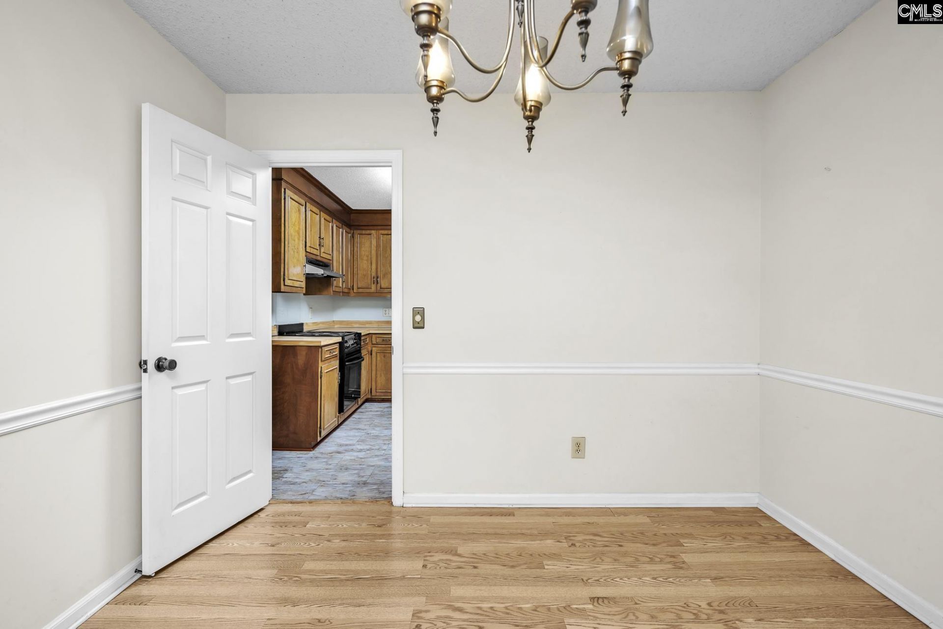 128 Melville Road  Photo 8