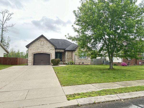 415 Palamino Lane , Springfield, TN 37172