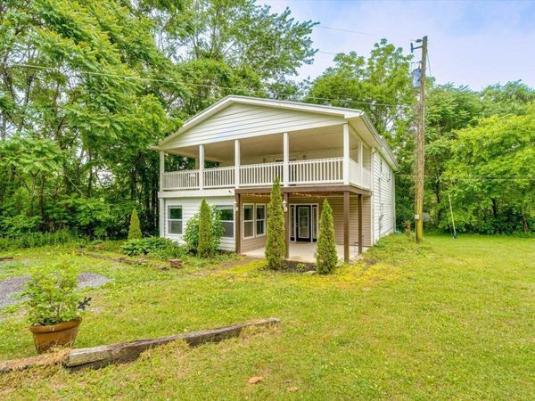 5313 Taft Highway, Signal Mountain, TN 37377