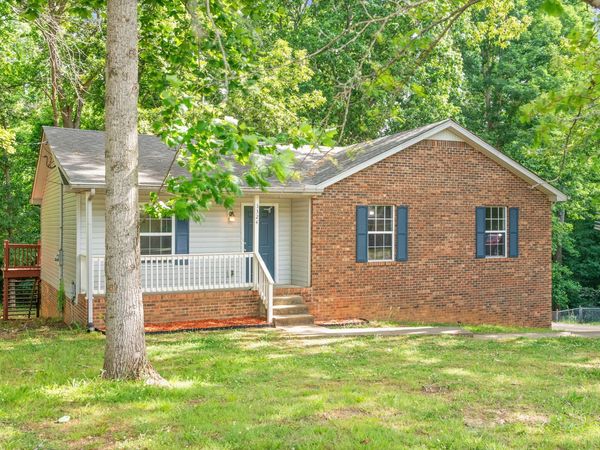3324 Backridge Rd, Woodlawn, TN 37191