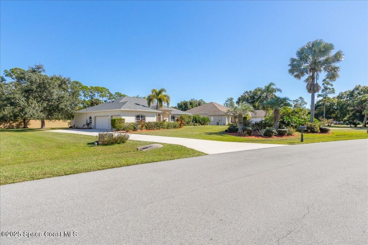 3639 Meadowlark Way , Melbourne, FL 32904 Photo