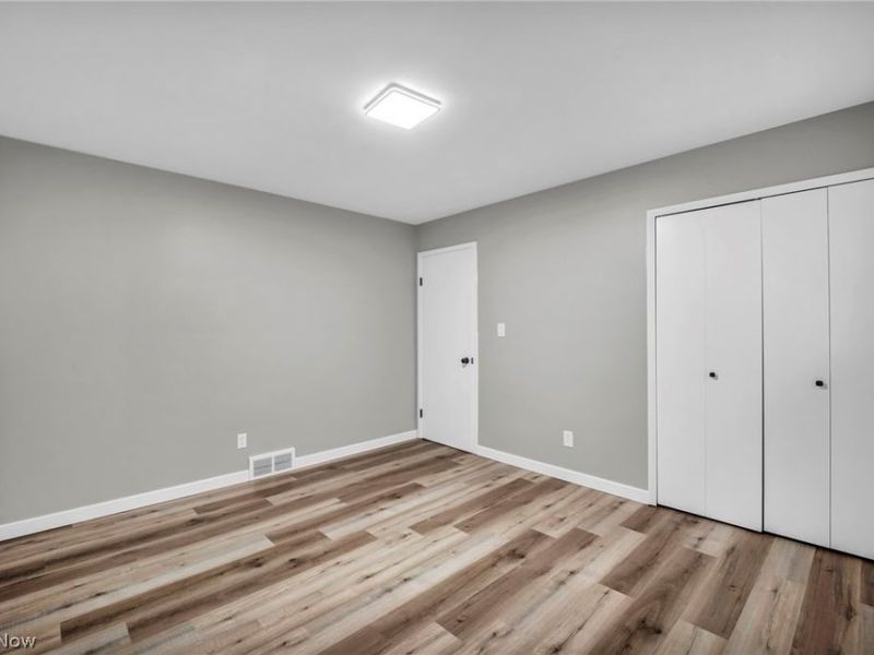 5597 Kenton Avenue, Maple Heights, OH 44137 Photo 18