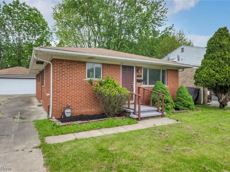 5597 Kenton Avenue, Maple Heights, OH 44137 Photo 3