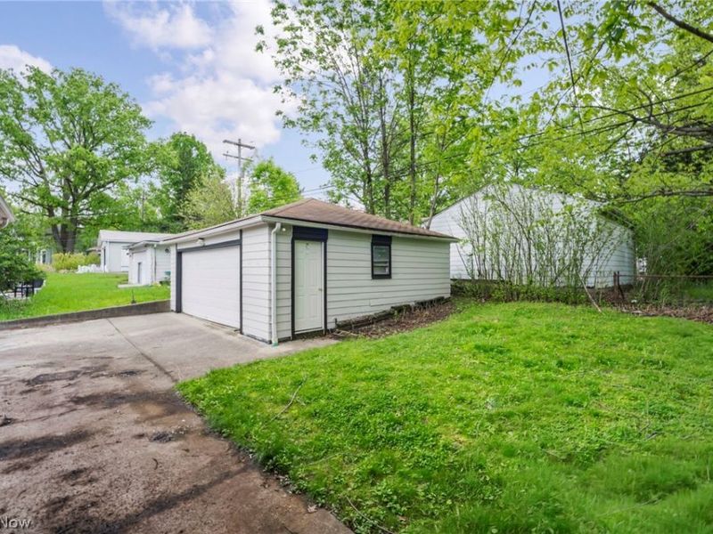 5597 Kenton Avenue, Maple Heights, OH 44137 Photo 36
