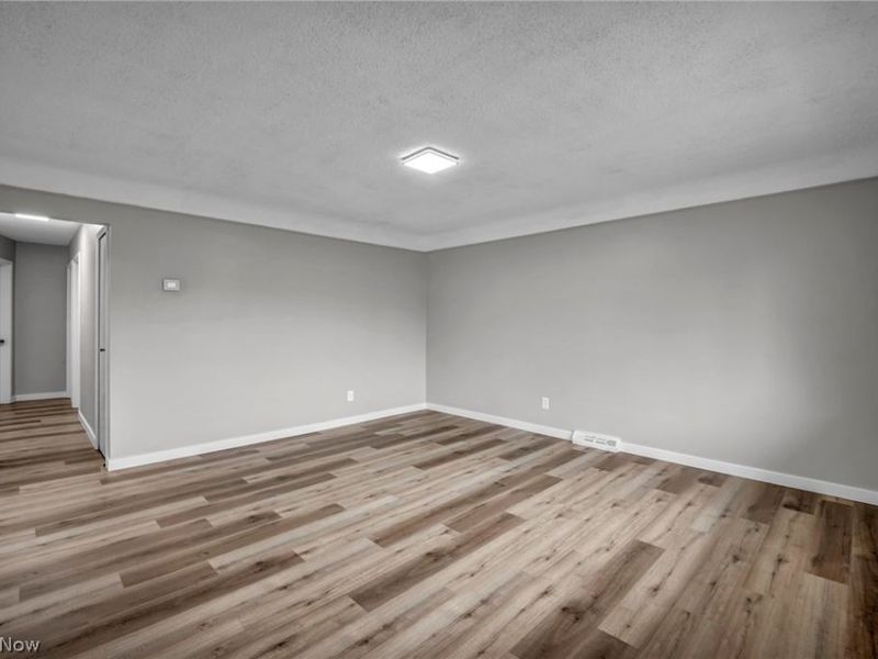 5597 Kenton Avenue, Maple Heights, OH 44137 Photo 5