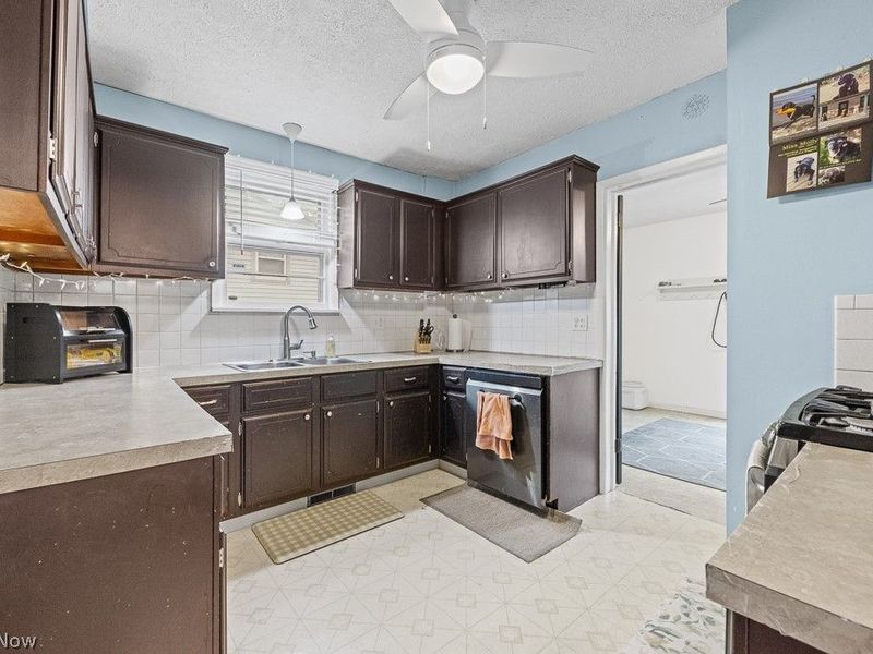 154 Yonker Street, Barberton, OH 44203 Photo 11