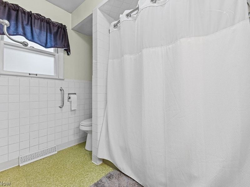 154 Yonker Street, Barberton, OH 44203 Photo 18
