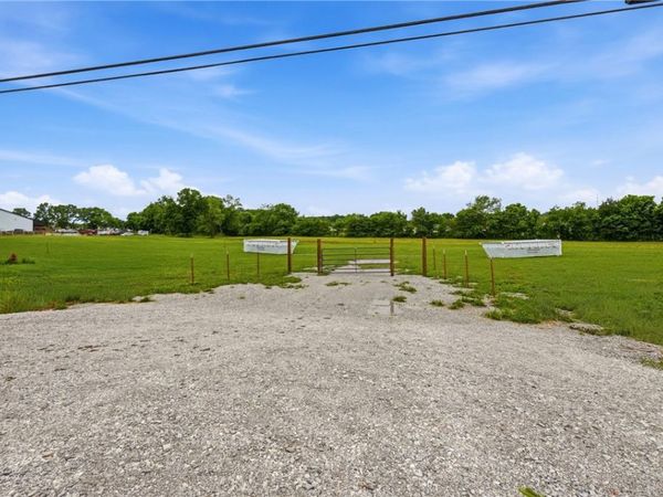 North Center , Elkins, AR 72727