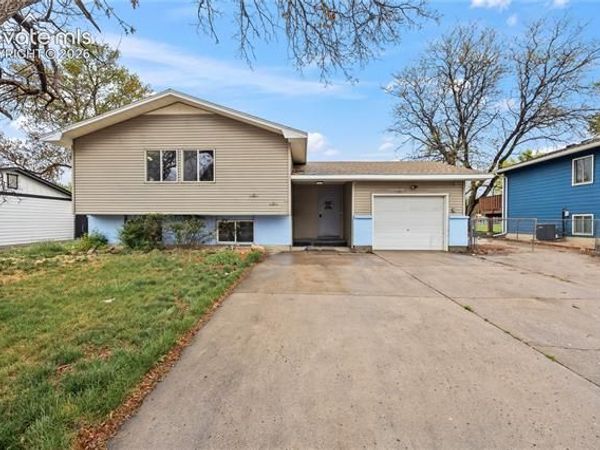 1026 Drury Lane, Colorado Springs, CO 80911