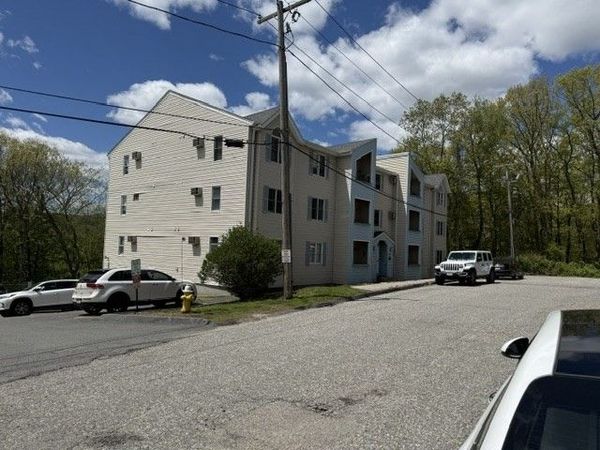 7 Gibbs St, Unit 10, Worcester, MA 01607