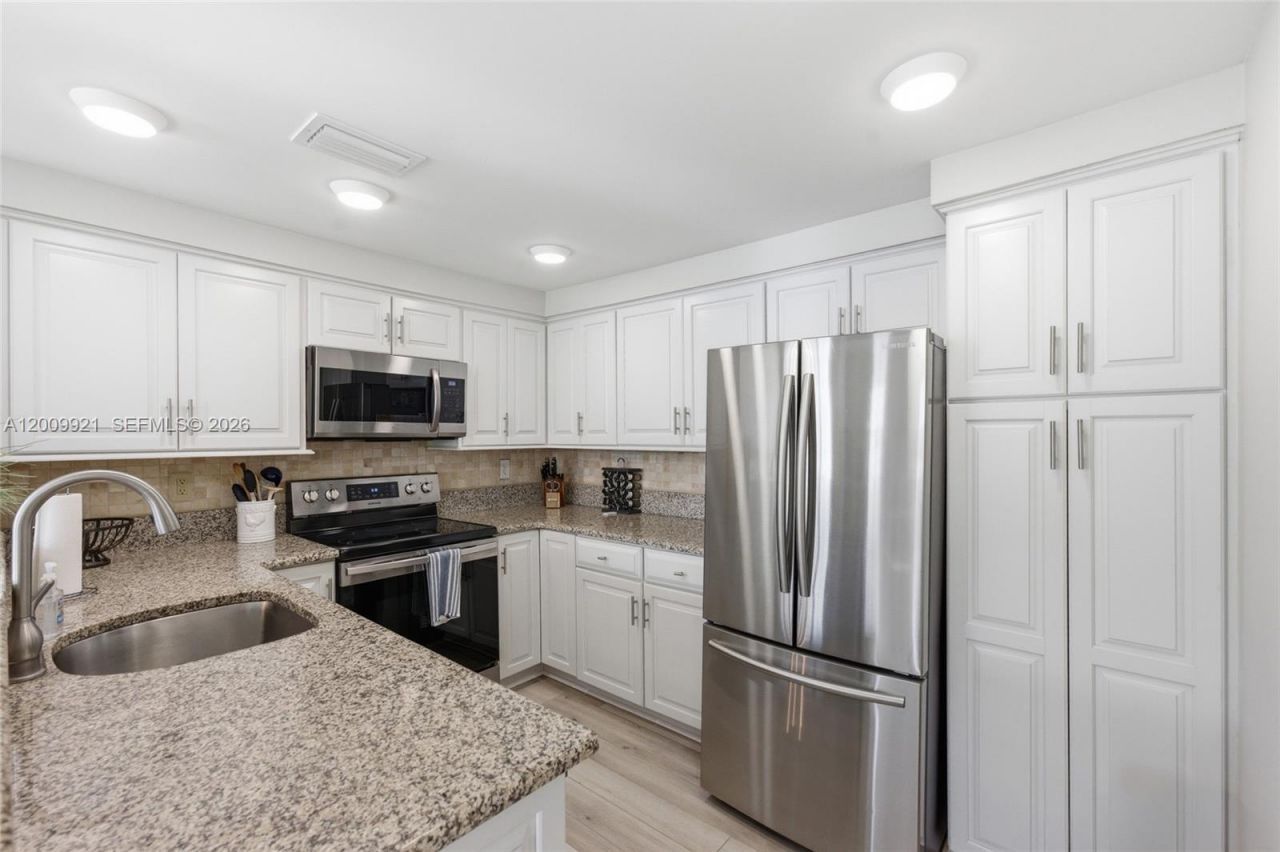 109 Mainsail Cir , Unit 1, Jupiter, FL 33477 Photo