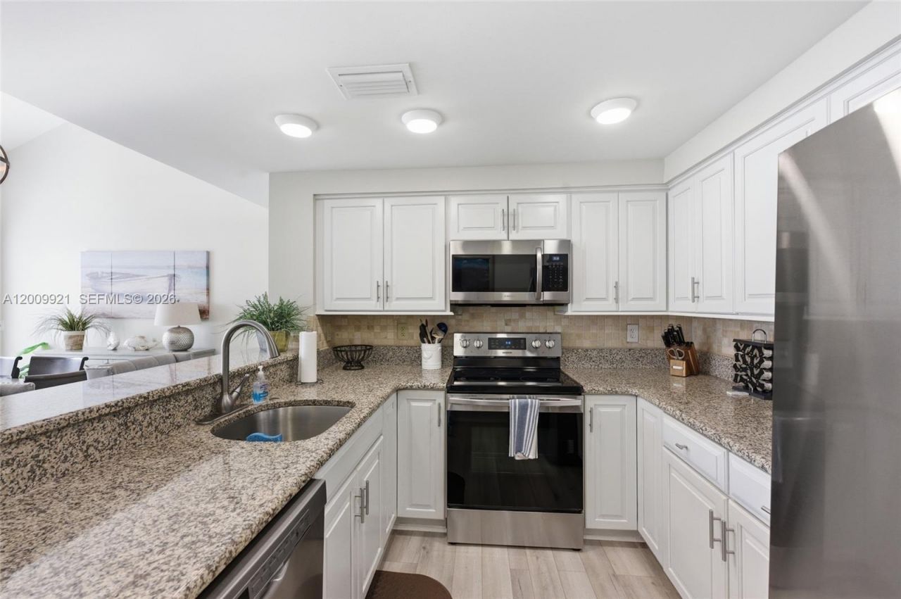 109 Mainsail Cir , Unit 1, Jupiter, FL 33477 Photo