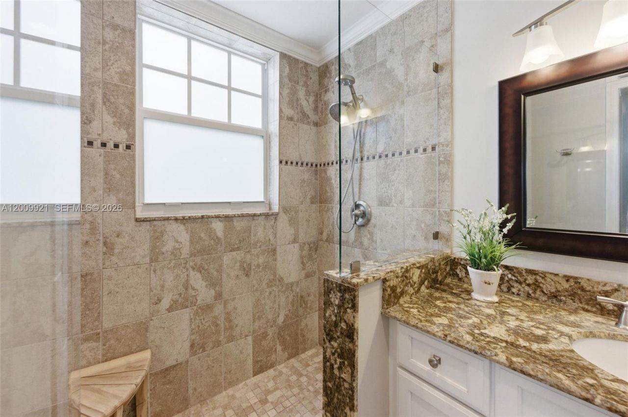 109 Mainsail Cir , Unit 1, Jupiter, FL 33477 Photo