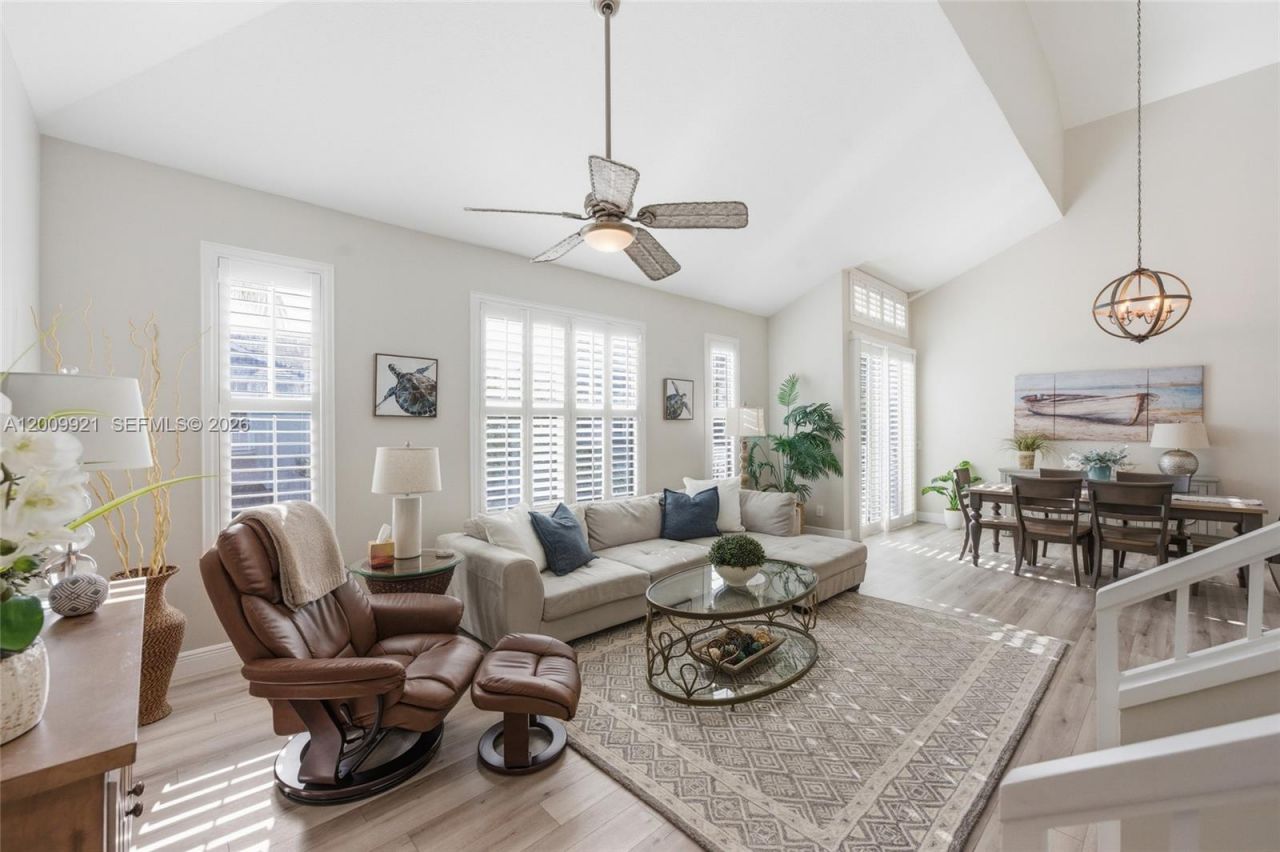 109 Mainsail Cir , Unit 1, Jupiter, FL 33477 Photo