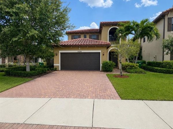 5504 NW 48th Ln , Tamarac, FL 33319