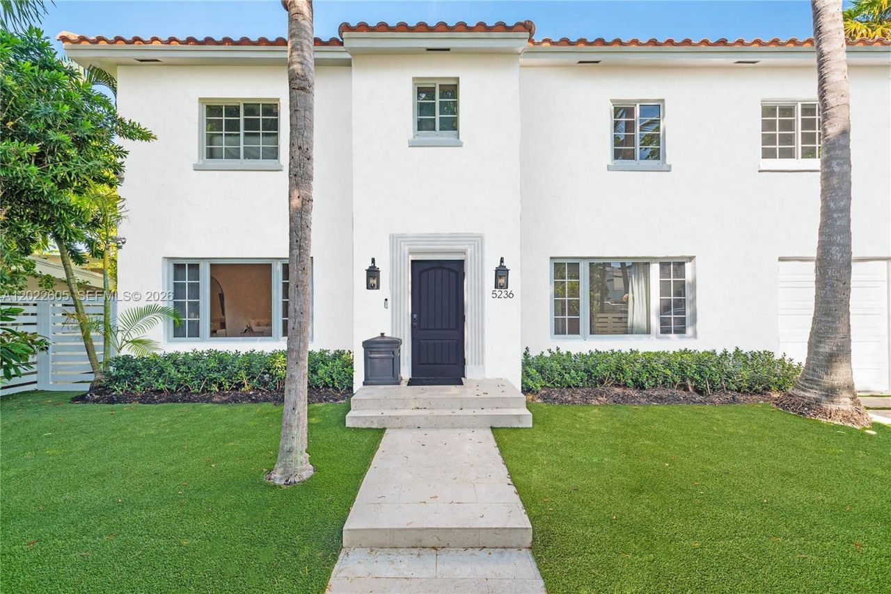5236 Pine Tree Dr , Miami Beach, FL 33140 Photo