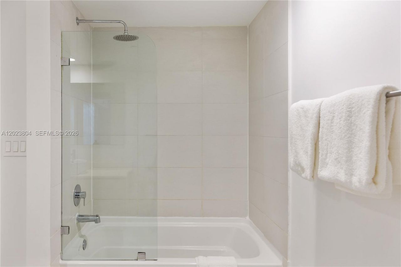 2602 E Hallandale Beach Blvd , Unit R309, Hallandale Beach, FL 33009 Photo