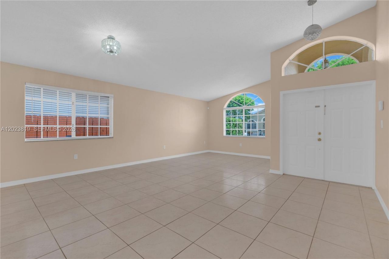 15339 SW 32nd Ter , Miami, FL 33185 Photo