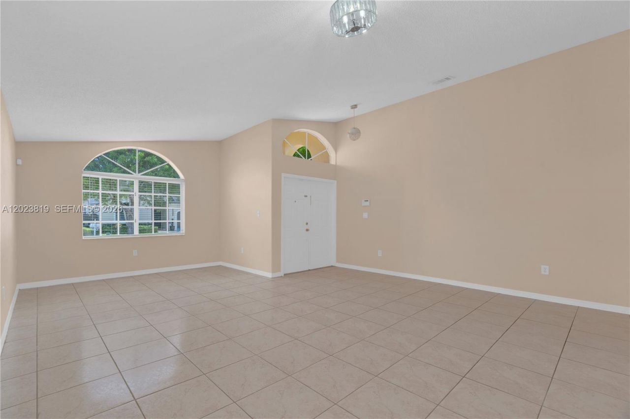 15339 SW 32nd Ter , Miami, FL 33185 Photo