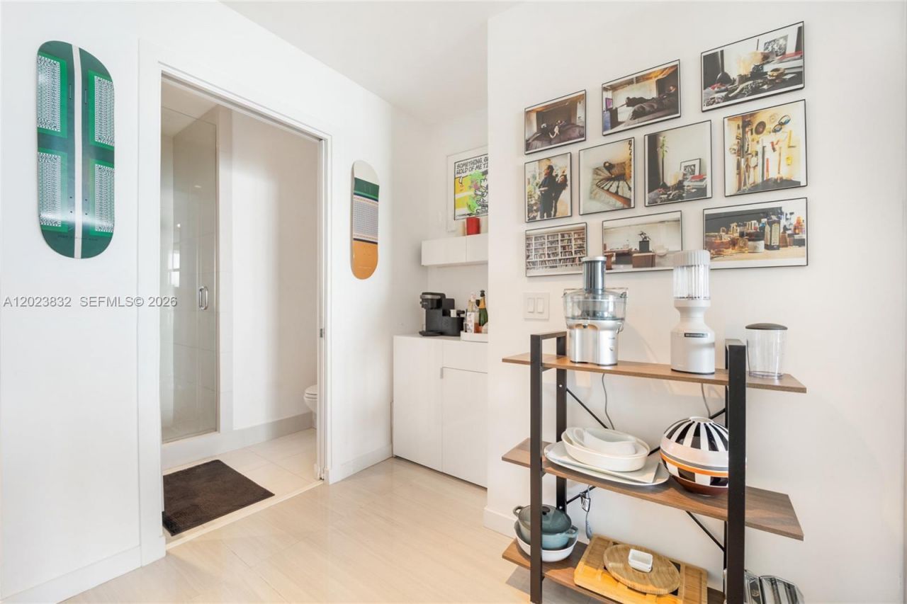 480 NE 31st St , Unit 1602, Miami, FL 33137 Photo