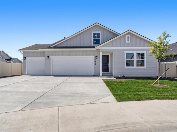 7596 E Dixon St, Nampa, ID 83687