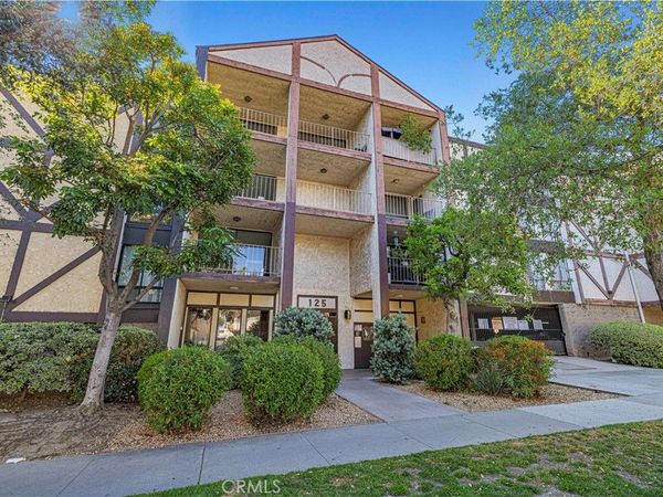 125 N Allen Avenue, Unit 213, Pasadena, CA 91106