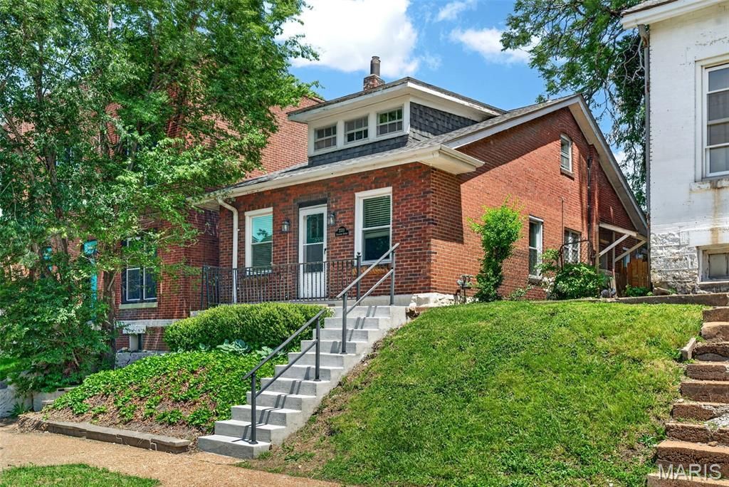 2330 Arkansas Avenue , Saint Louis, MO 63104 Main Photo