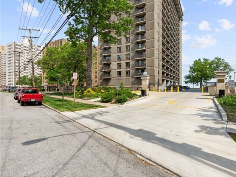 12500 Edgewater Drive , Unit 1106, Lakewood, OH 44107 Photo 23