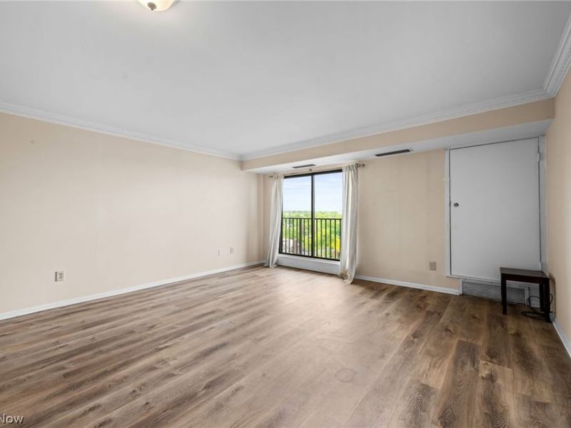 12500 Edgewater Drive , Unit 1106, Lakewood, OH 44107 Photo 5