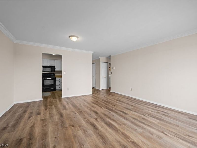 12500 Edgewater Drive , Unit 1106, Lakewood, OH 44107 Photo 7