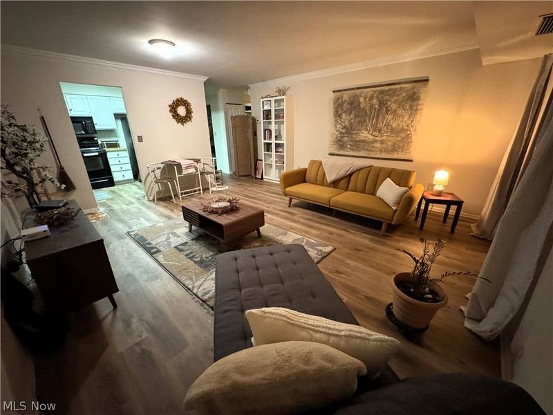 12500 Edgewater Drive , Unit 1106, Lakewood, OH 44107 Photo 9