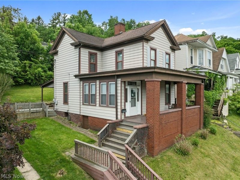 415 Whitely Street, Bridgeport, OH 43912 Photo 2