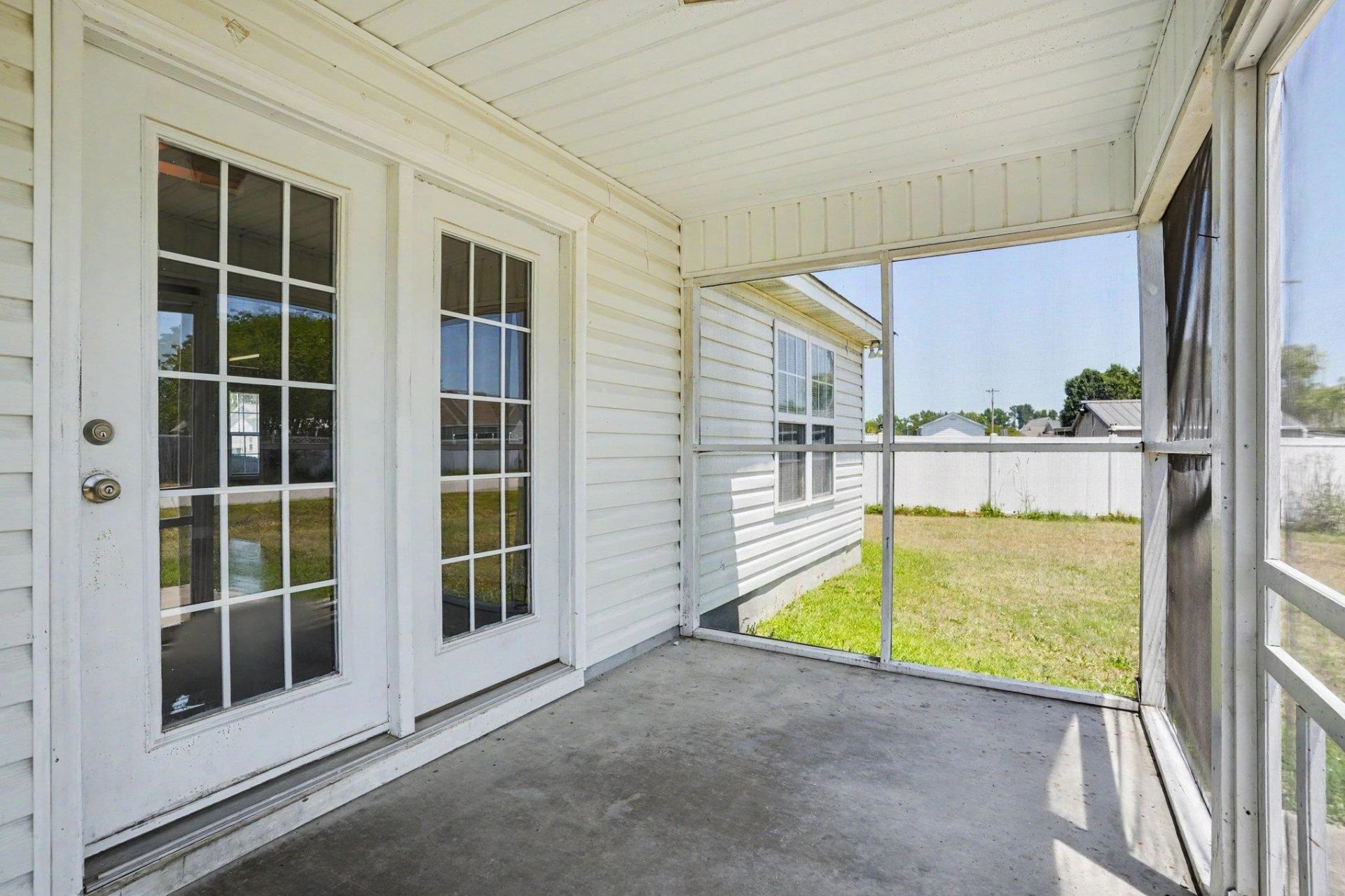 970 Eaglet Circle  Photo 29