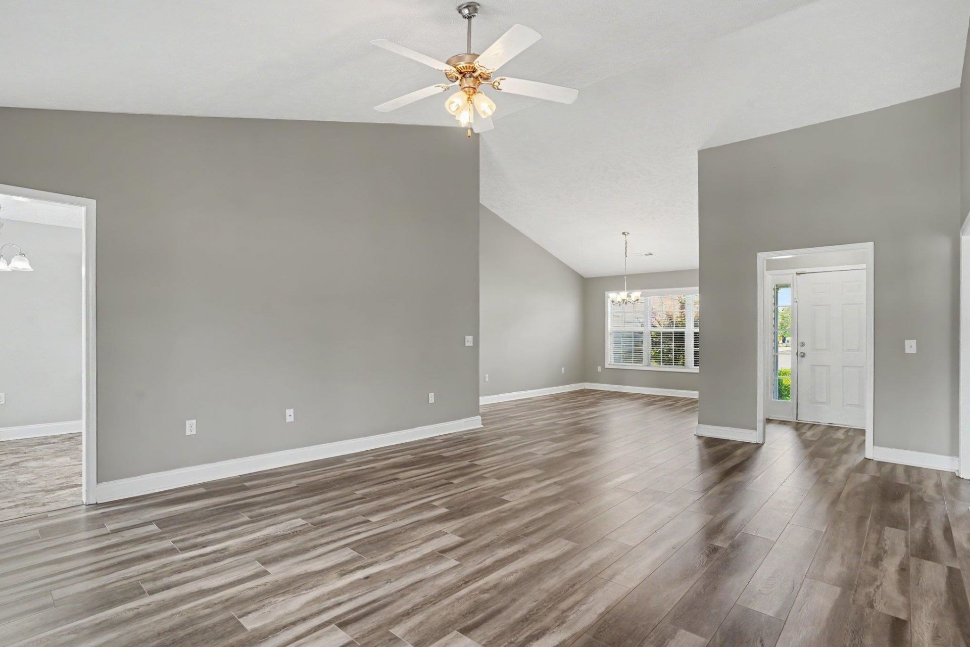970 Eaglet Circle  Photo 7