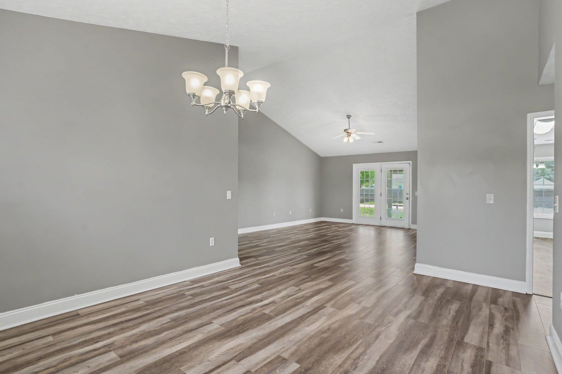 970 Eaglet Circle  Photo 9
