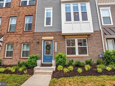 42620 PITLOCHRY TERRACE, STERLING, VA 20166
