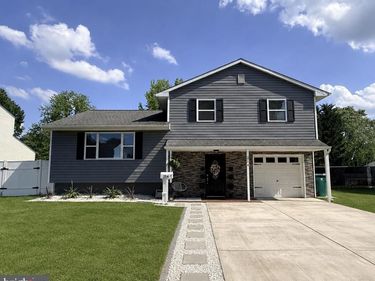 214 WELSFORD ROAD, FAIRLESS HILLS, PA 19030