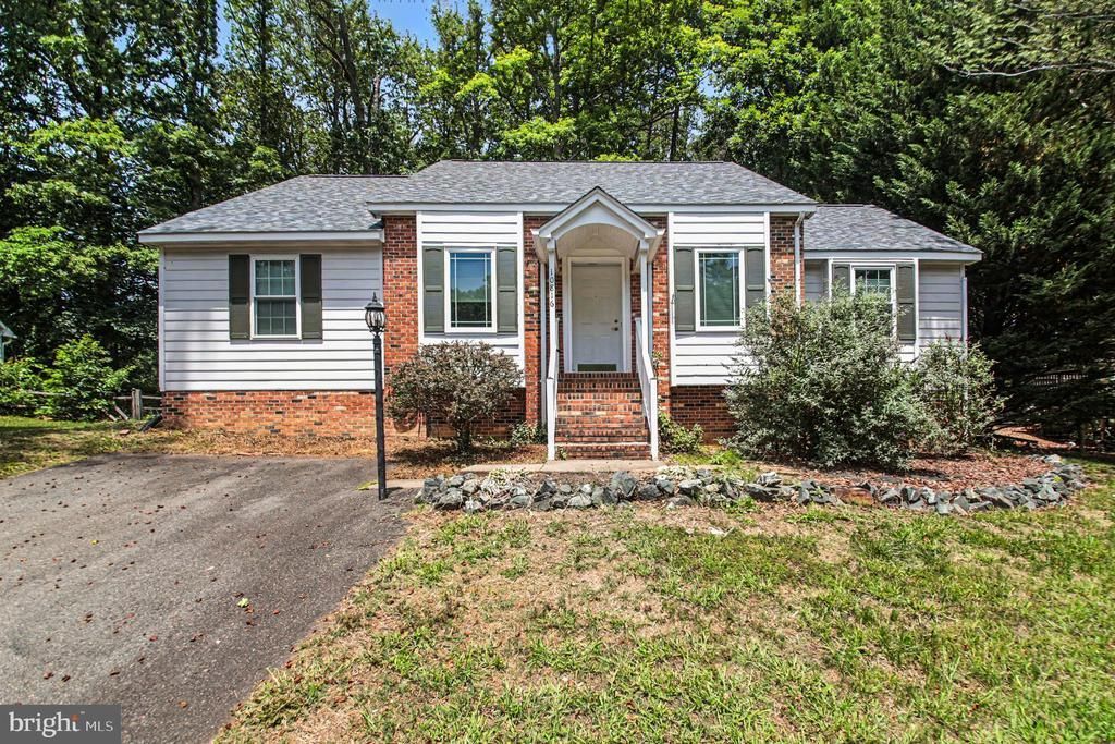 10816 Crestwood Drive, Spotsylvania, VA 22553 Main Photo