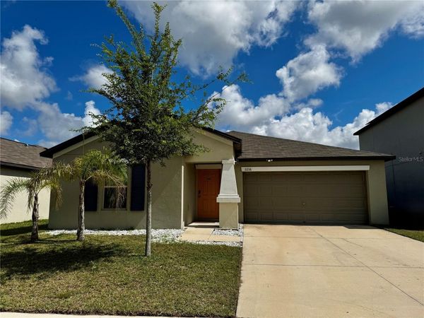 11216 KELLY GREEN AVENUE , WIMAUMA, FL 33598