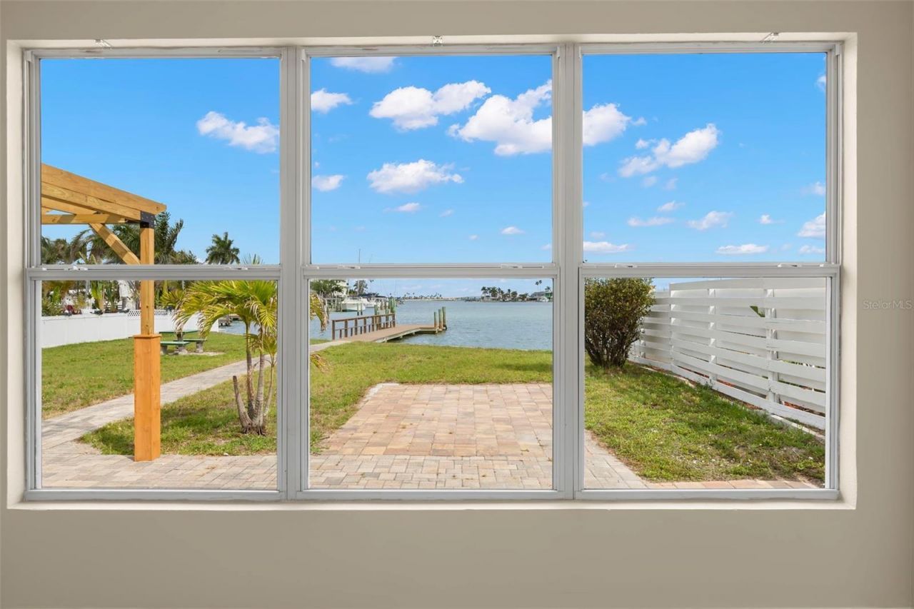 708 Sunset Cove, Madeira Beach, FL 33708 Photo