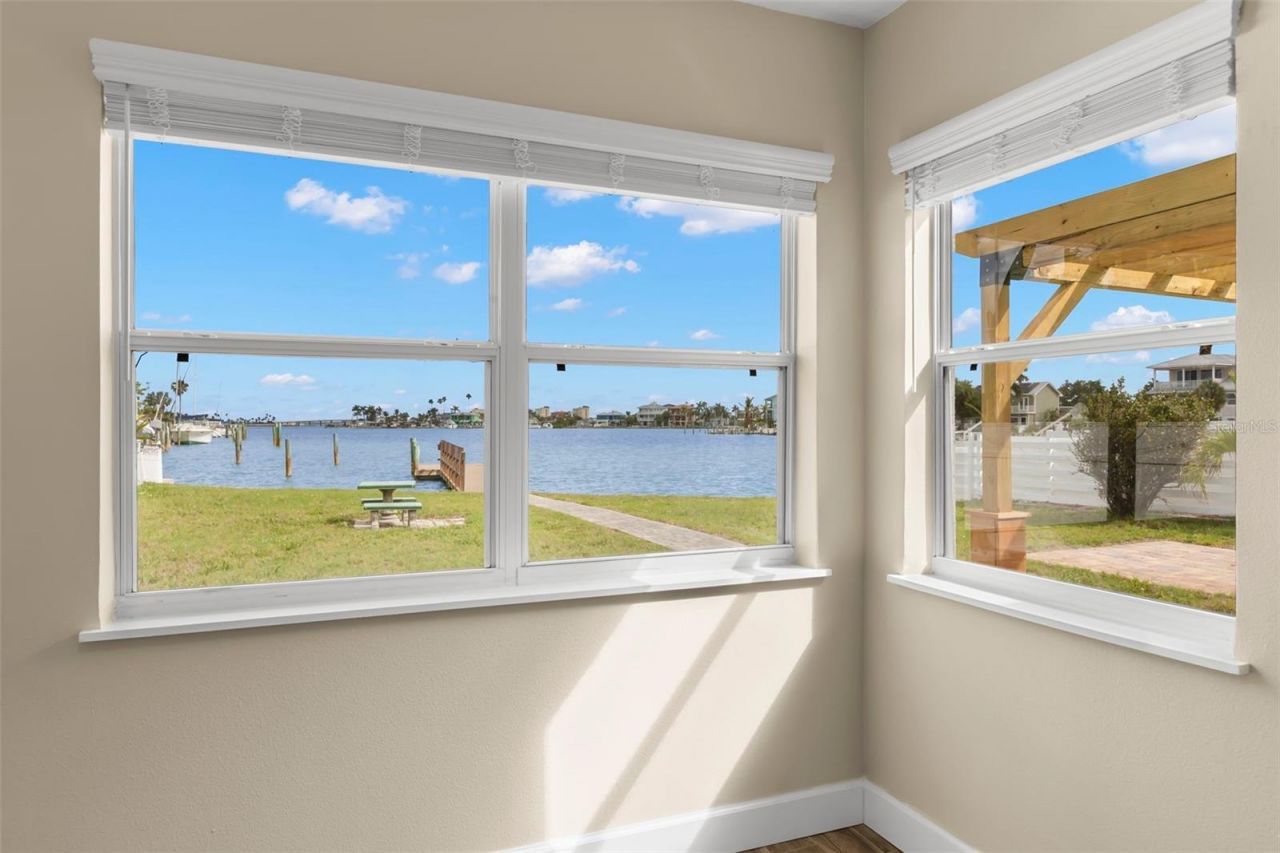 708 Sunset Cove, Madeira Beach, FL 33708 Photo