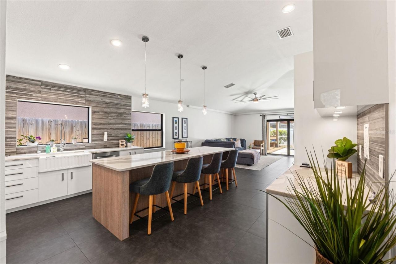 24405 Summer Wind Court , Lutz, FL 33559 Photo